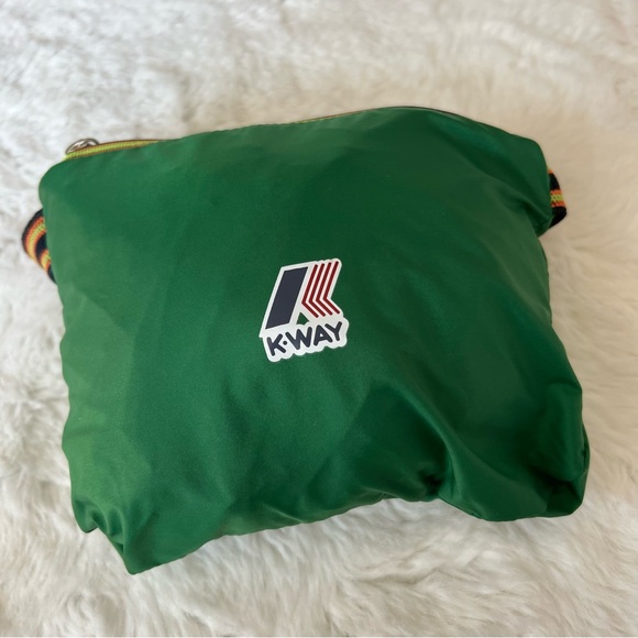 K-Way Intense Pink Packable Windbreaker Size 10 - Picture 6 of 6